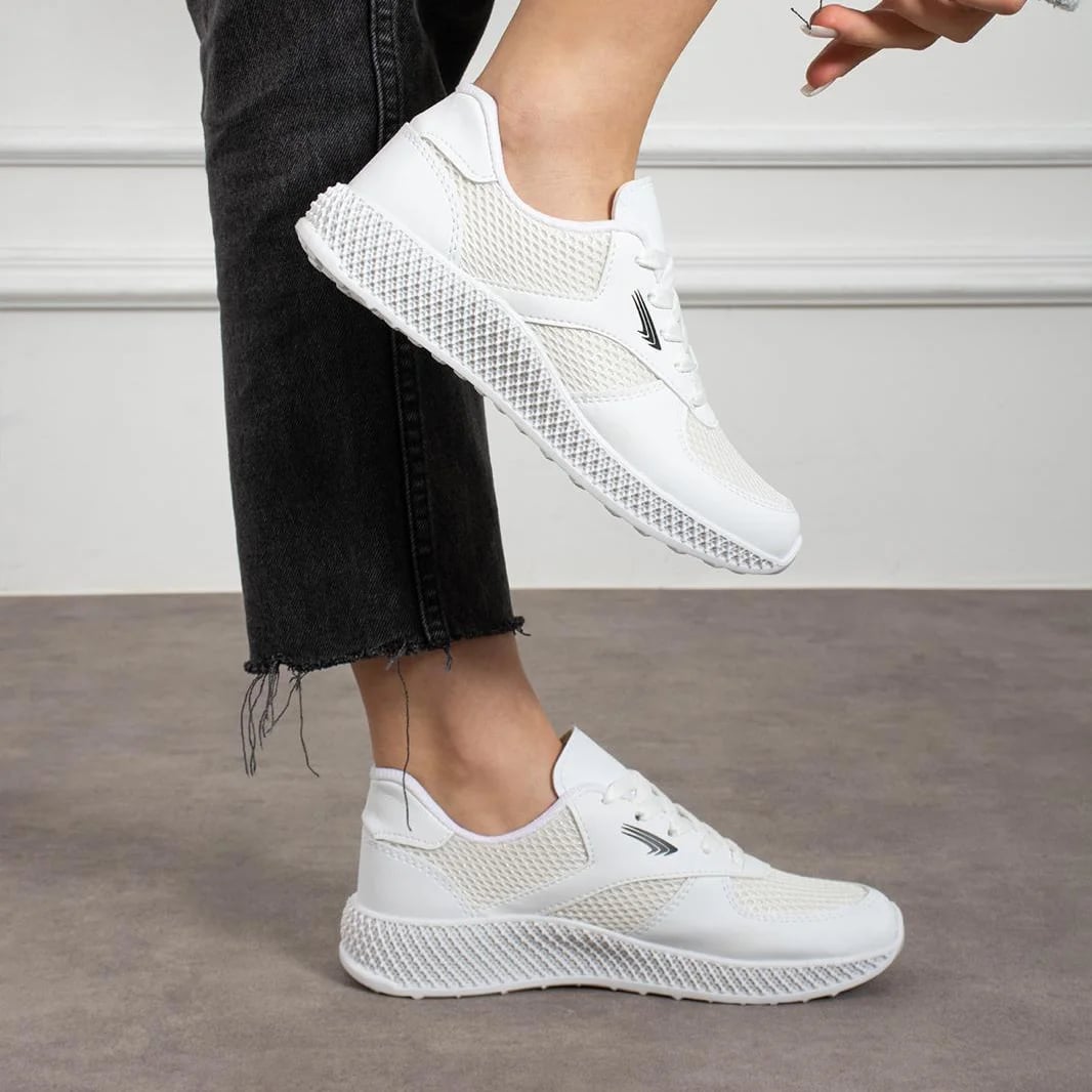 Beyaz Kadın Spor Sneaker Bağcıklı – Aqua File Detaylı Light PVC Taban - Renk: Beyaz - Fotoğraf 2 / 3