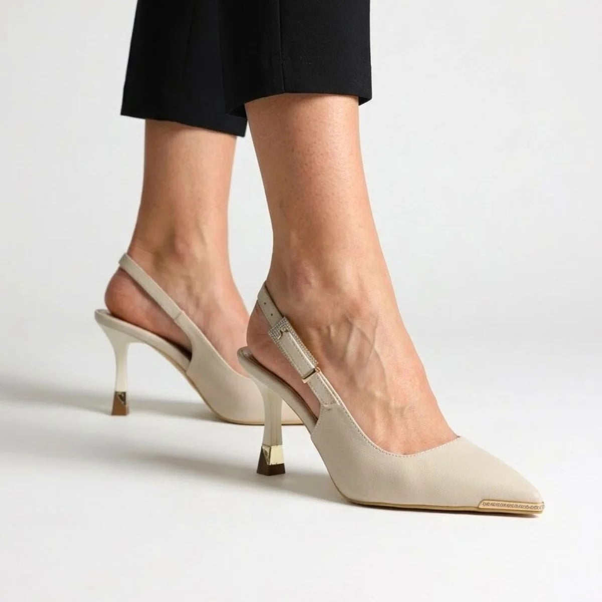 Bej Suni Deri Zenne Stiletto Ayakkabı - Renk: Bej - Fotoğraf 1 / 1